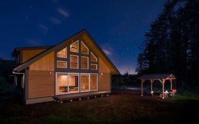Lamp Yamanaka-山中湖 河口湖 プライベートヴィラ-132平米-最大10名-Bbq無料-乳幼児可-長期滞在設備充実-山中湖車5分-河口湖車20分